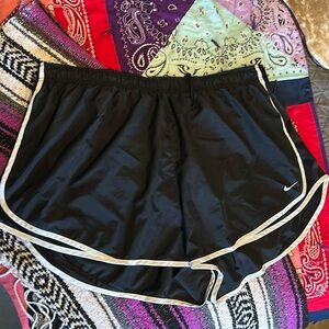 Women’s Nike Tempo Short Size 3X